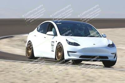 media/Nov-08-2025-Speed Ventures (Sat) [[1c7a6332f5]]/TC B/Session 2 (Turn 2)/